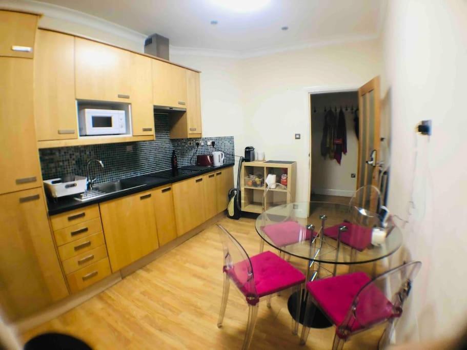Central London Apartment For Family Upto 5 外观 照片